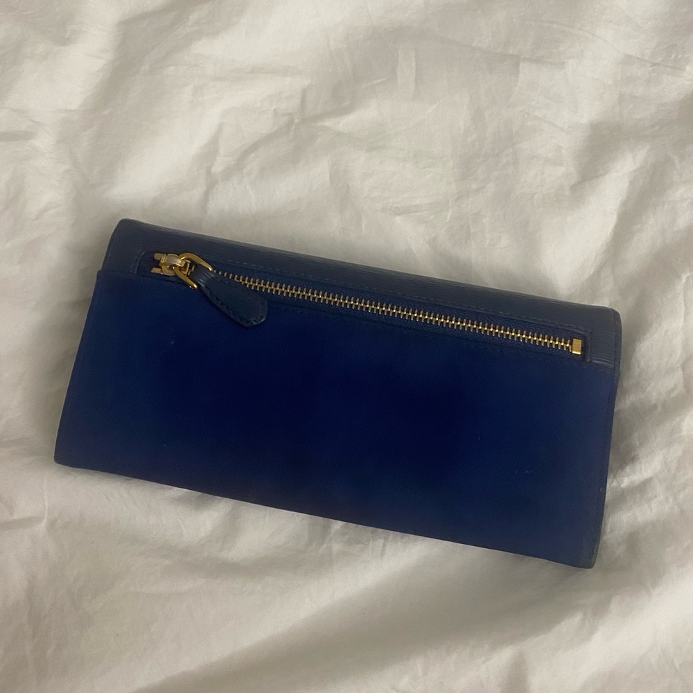 Prada Navy Blue Leather Triangular Logo Wallet - Picture 2 of 5